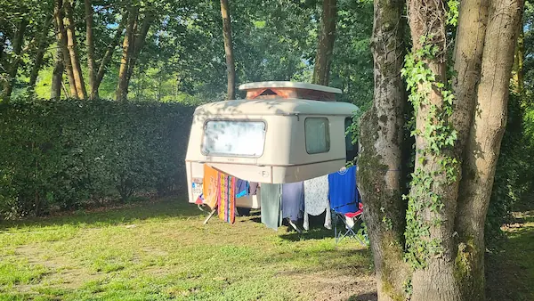 Emplacement : caravane.